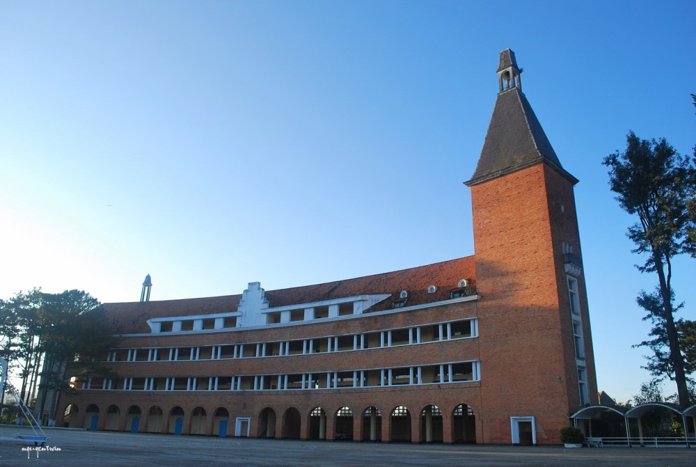 Lycée Yersin xưa 2